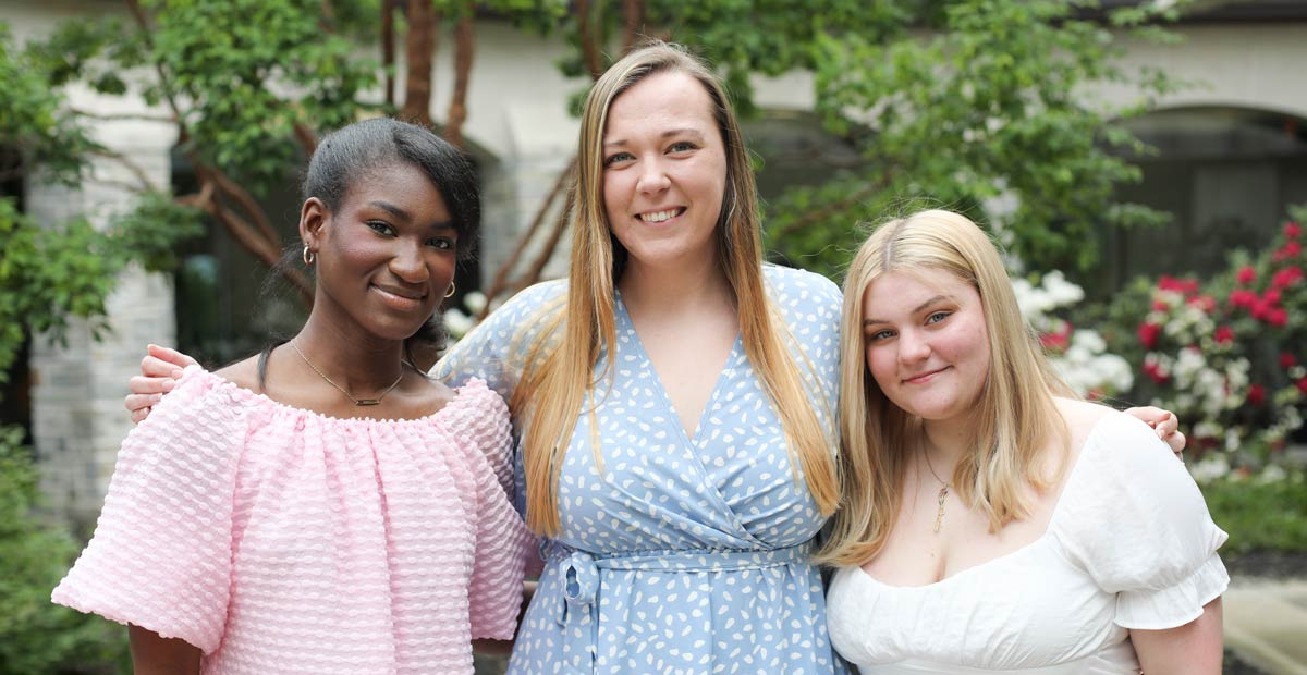 Lauren with high school seniors Joy and Bree